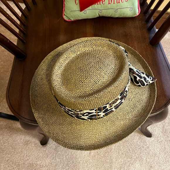 LADIES HAT - Picture 2 of 10